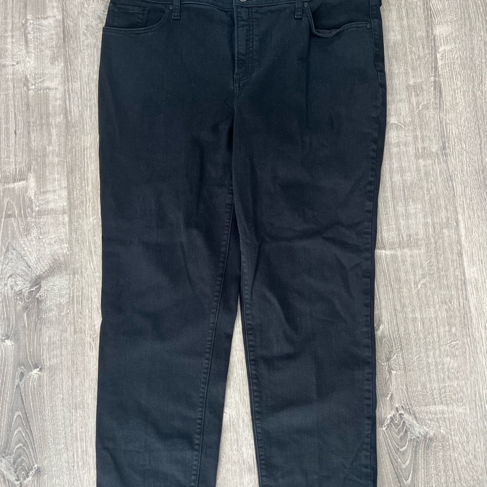 Chico's Black so slimming girlfriend slim leg ankle Straight Leg Women's Jeans